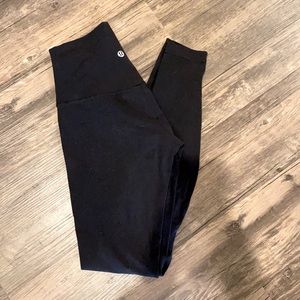 Black Lululemon leggings
